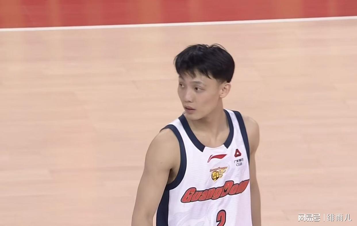 开云体育官网-终于来了！广东队迎来“新锋线王炸”，朱芳雨拒绝更换外援？