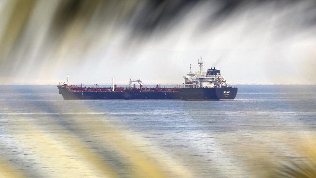 开云体育下载-霍尔木兹海峡替代路线有了？沙特、阿联酋要另辟蹊径运石油